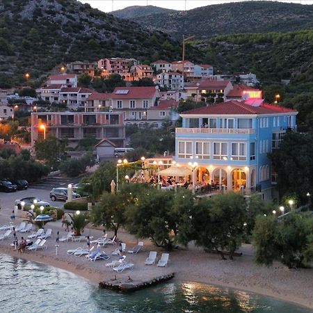 Villa Mediterana Seget Vranjica Eksteriør bilde