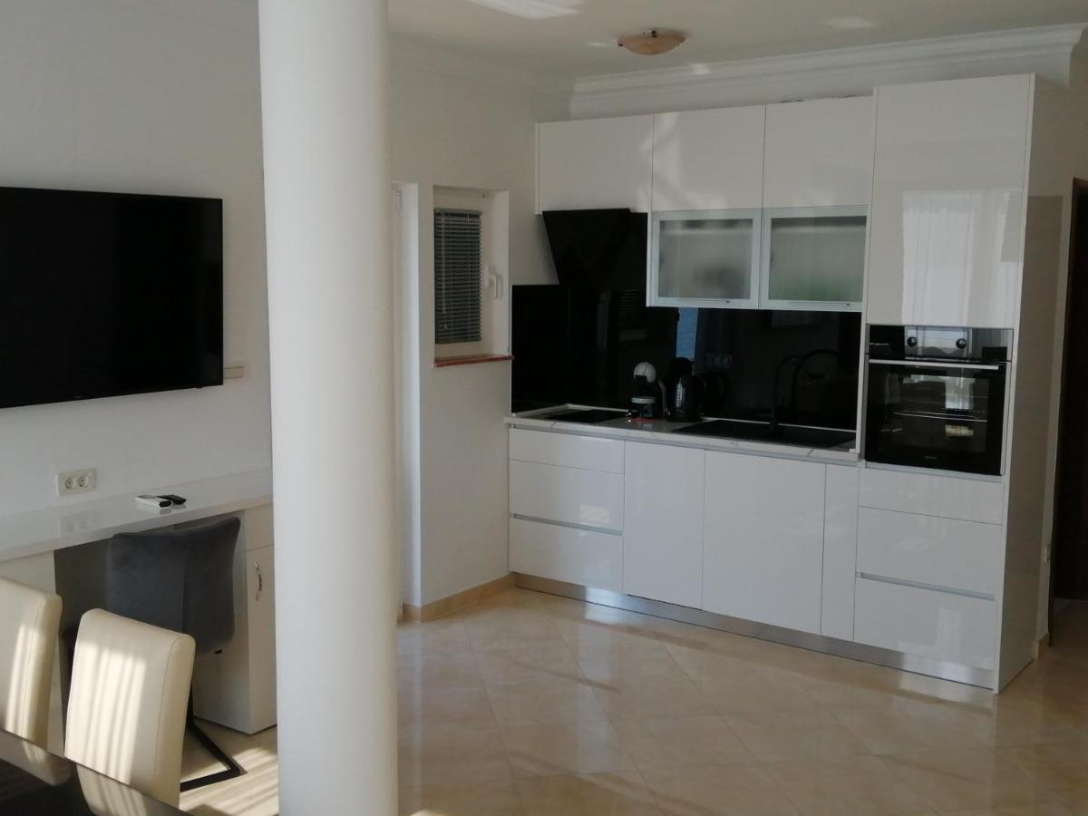Villa Mediterana Seget Vranjica Eksteriør bilde