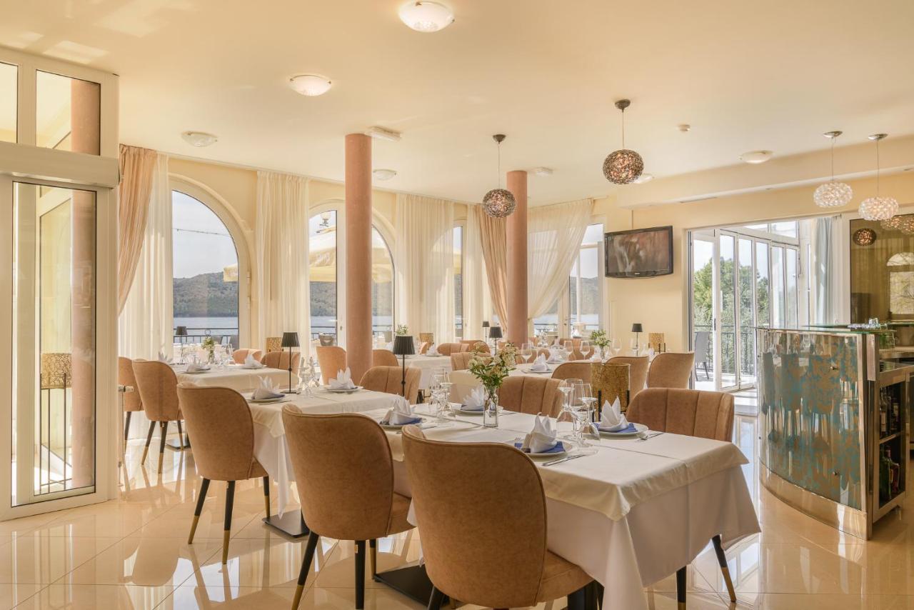 Villa Mediterana Seget Vranjica Eksteriør bilde