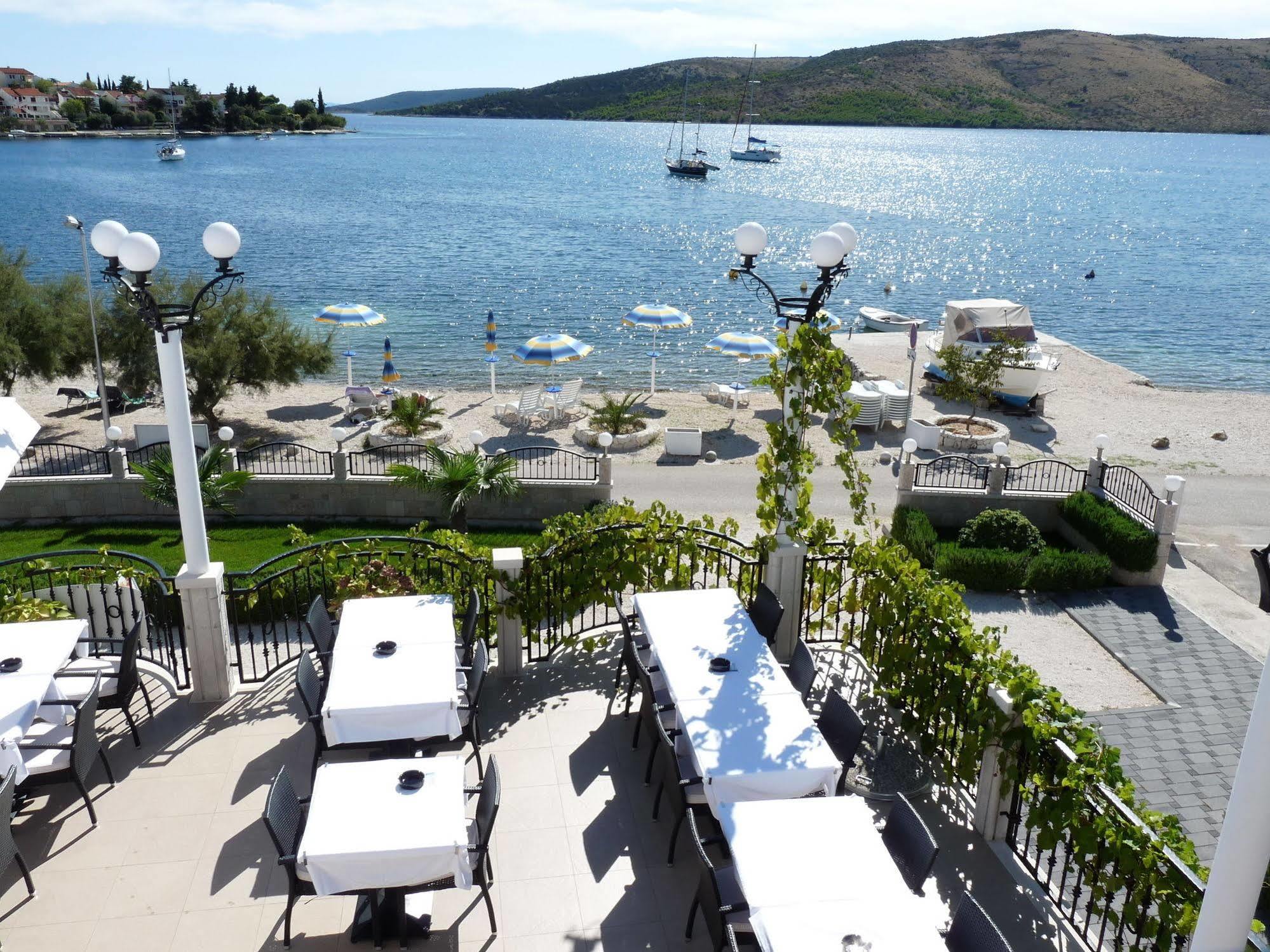 Villa Mediterana Seget Vranjica Eksteriør bilde